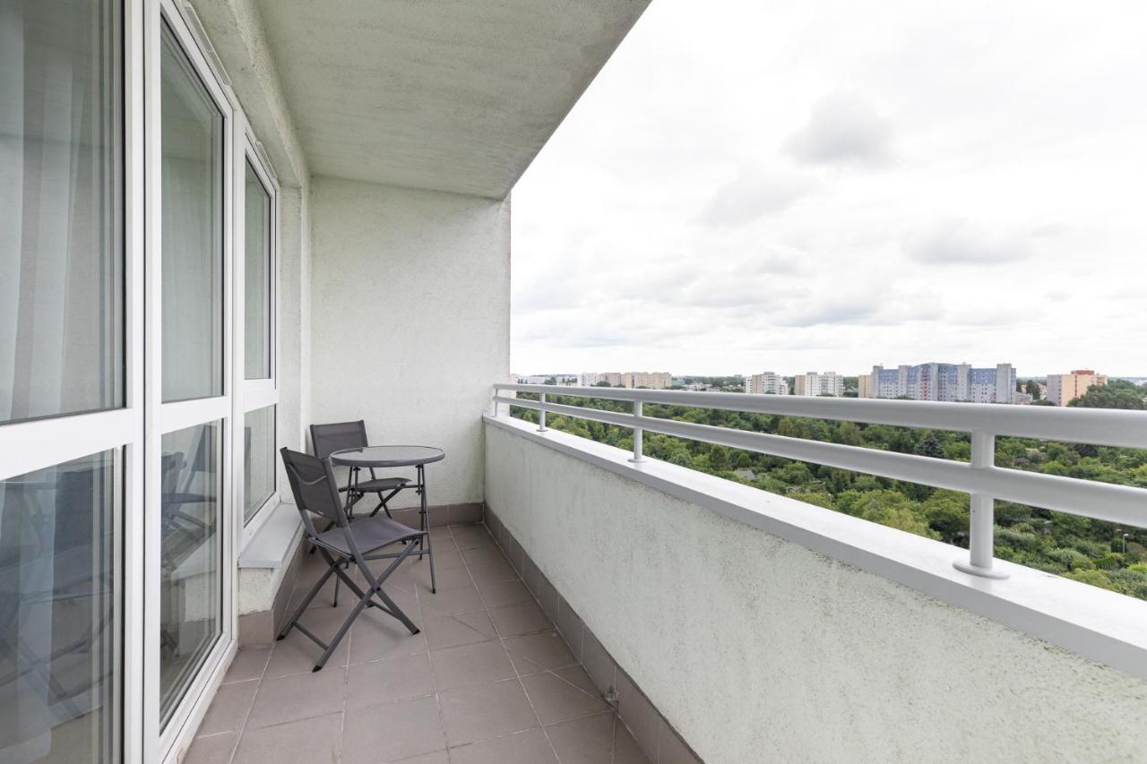 Sierpinskiego 1A - Studio With Balcony & Desk - Remote Work By Noclegi Renters Warszawa Eksteriør billede